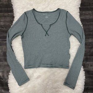 AMERICAN EAGLE GREEN STRIPE CROPPED LONG SLEEVE 90s PREPPY ACADEMIA GRUNGE